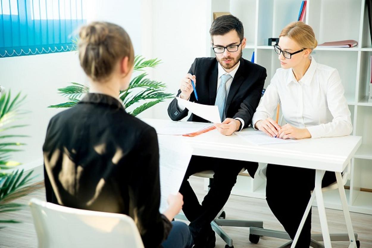 Как распознать токсичный коллектив на собеседовании: советы для умных девушек