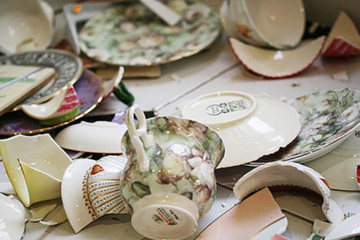 Не храните это: почему стоит избавиться от некоторых вещей в доме