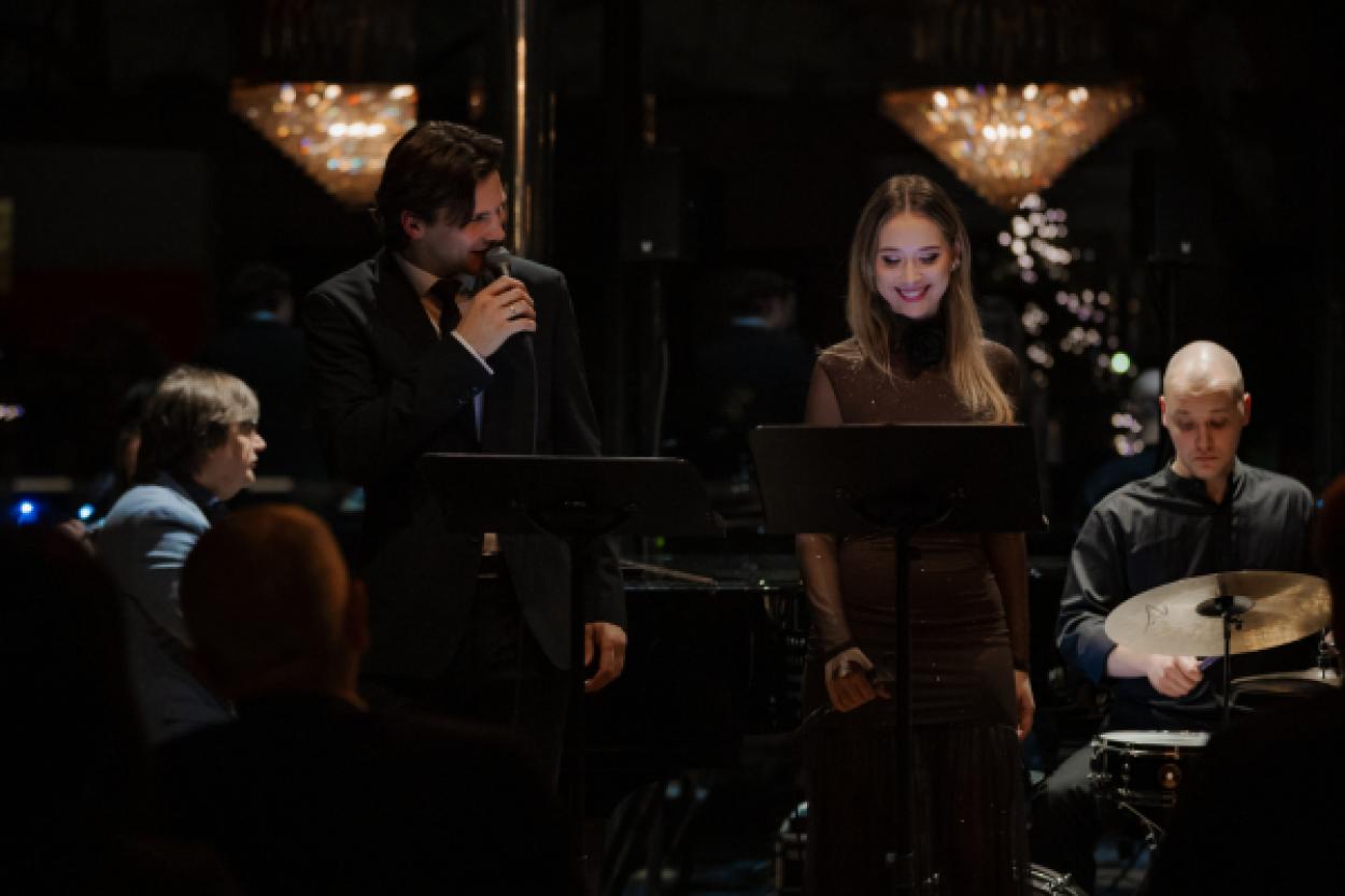 Рождественская программа Яниса Лусенса: «Мгновение перед светом»