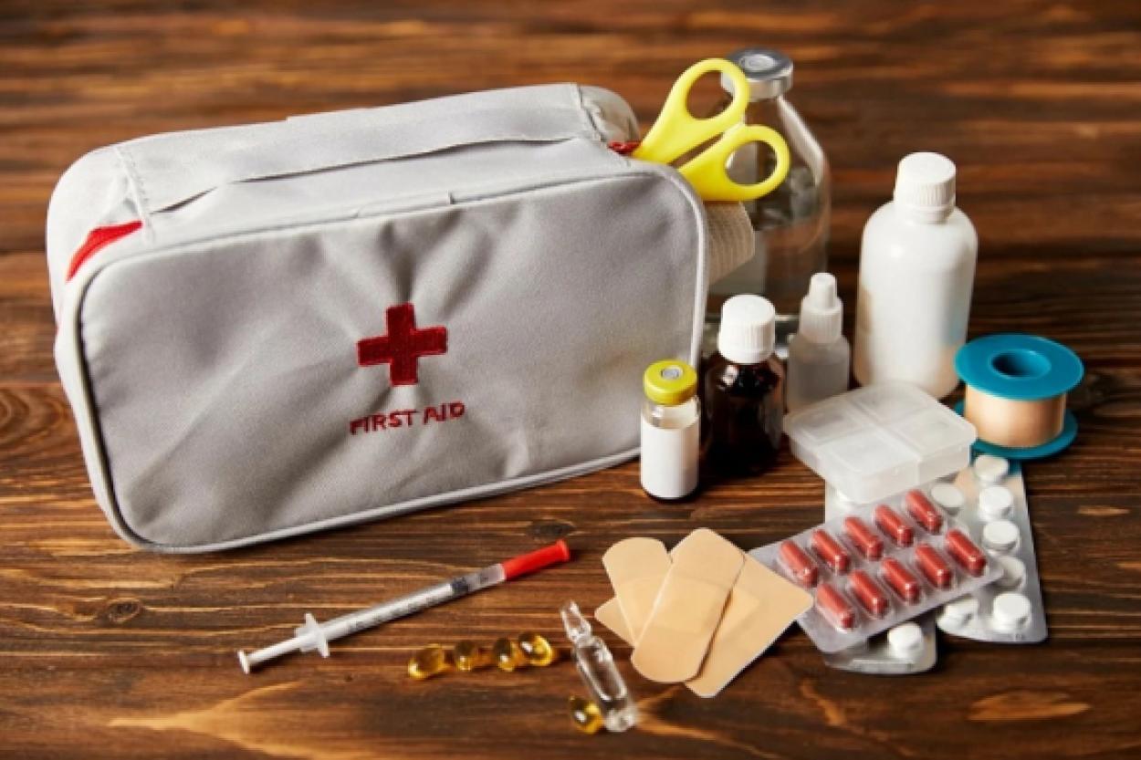Зимняя аптечка: что важно иметь под рукой для первой помощи дома