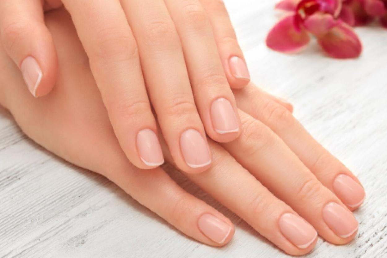 Способы ухода за ногтями: как добиться гладкости и блеска без лака