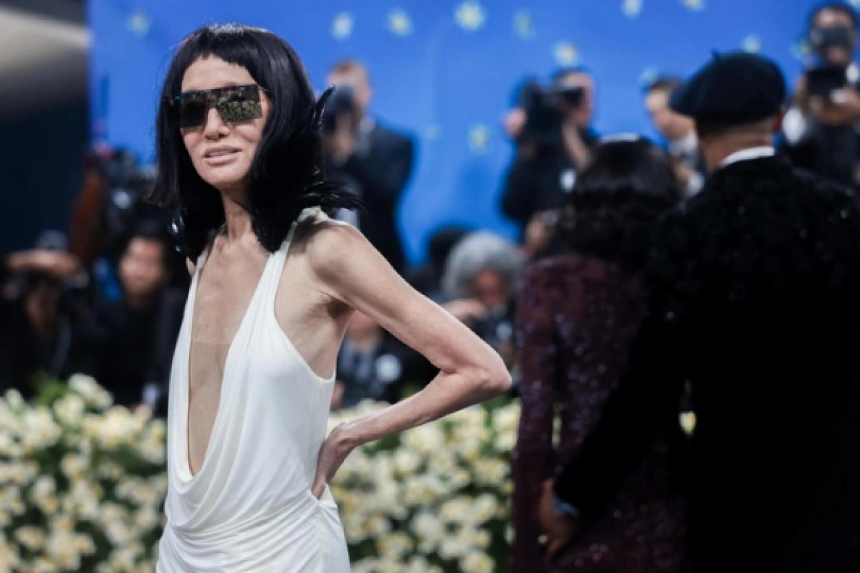 Вера Вонг: как звезда моды покоряет общество в 77 лет