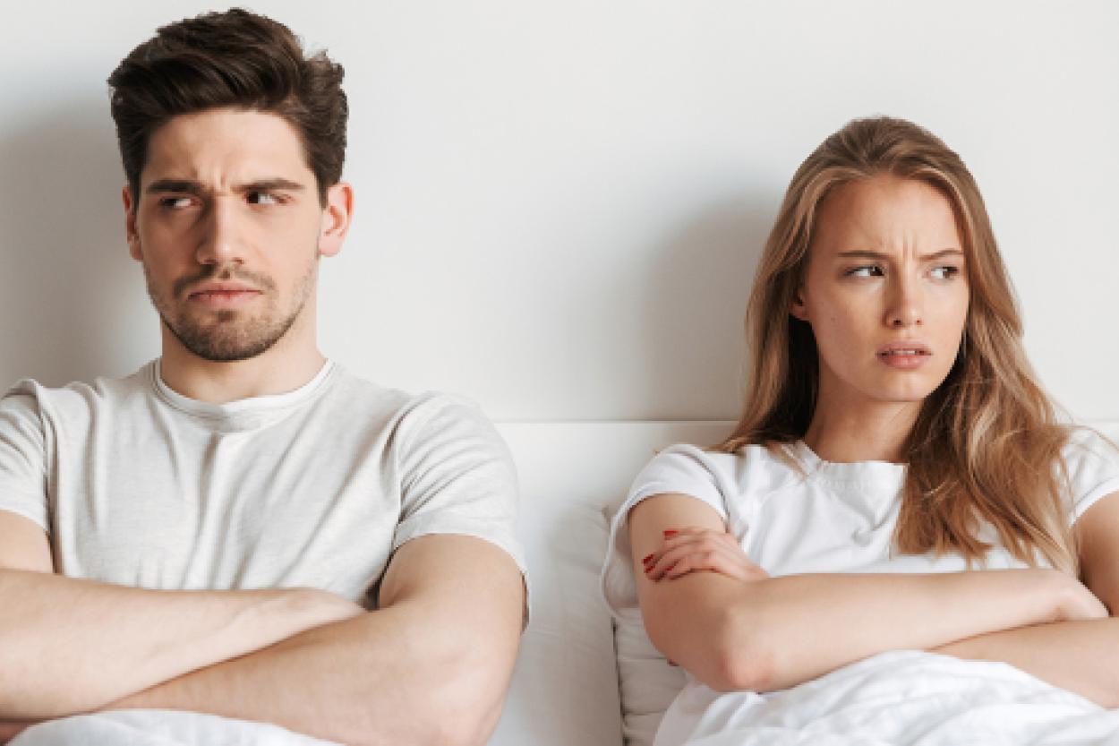 Два признака, которые подскажут, что партнёр охладел к вам