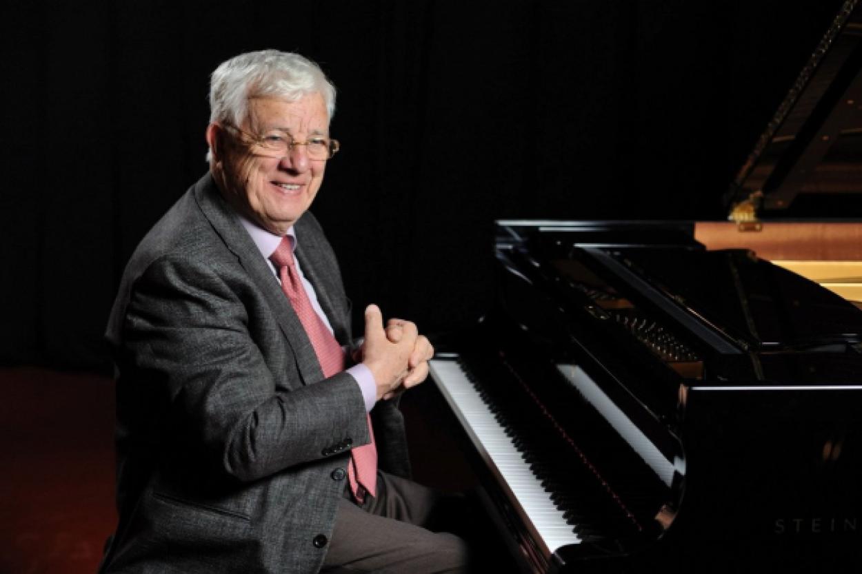 Святая к музыке любовь: как прошёл юбилей Раймонда Паулса