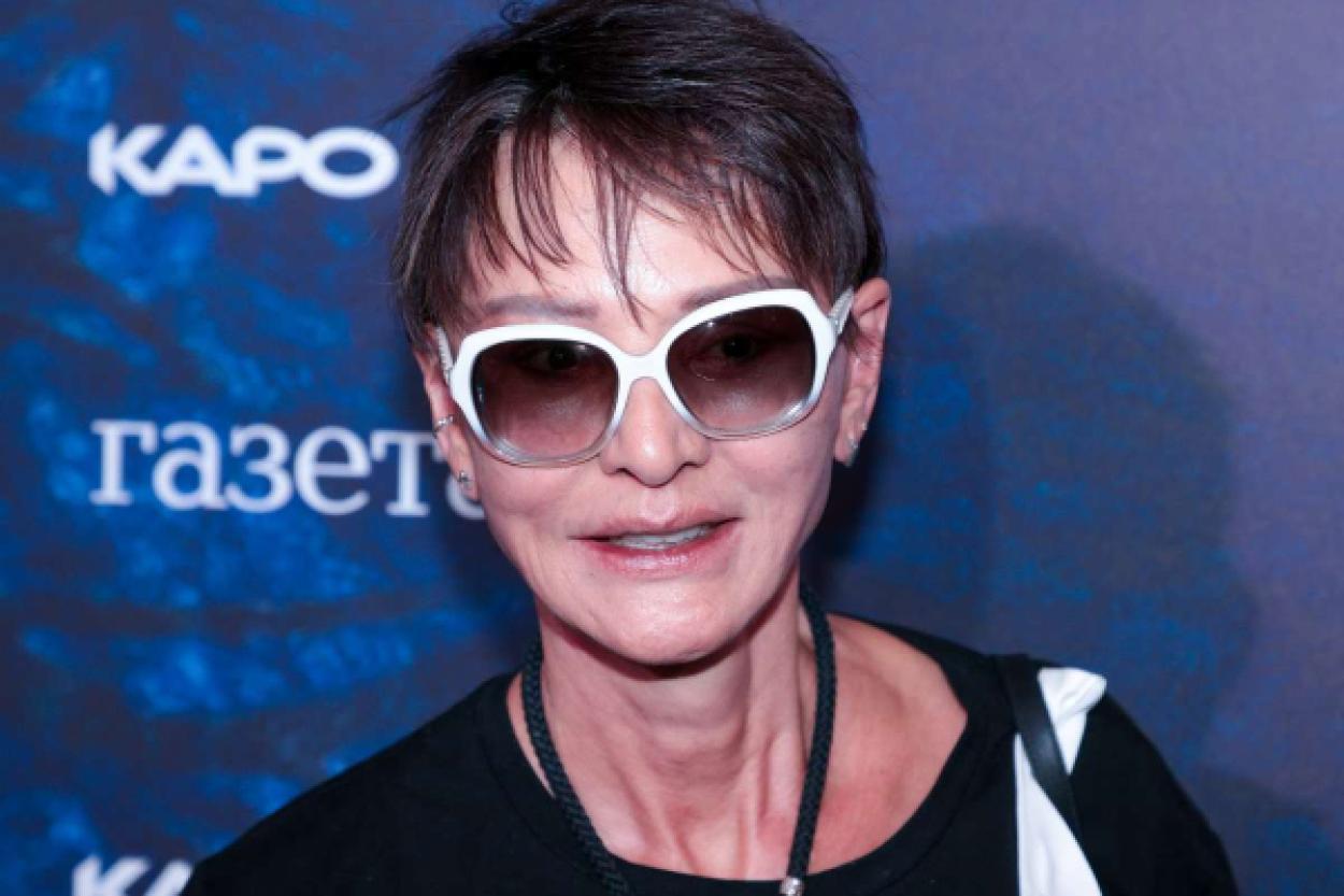 70-летняя Ирина Хакамада: с татуировками и в купальнике