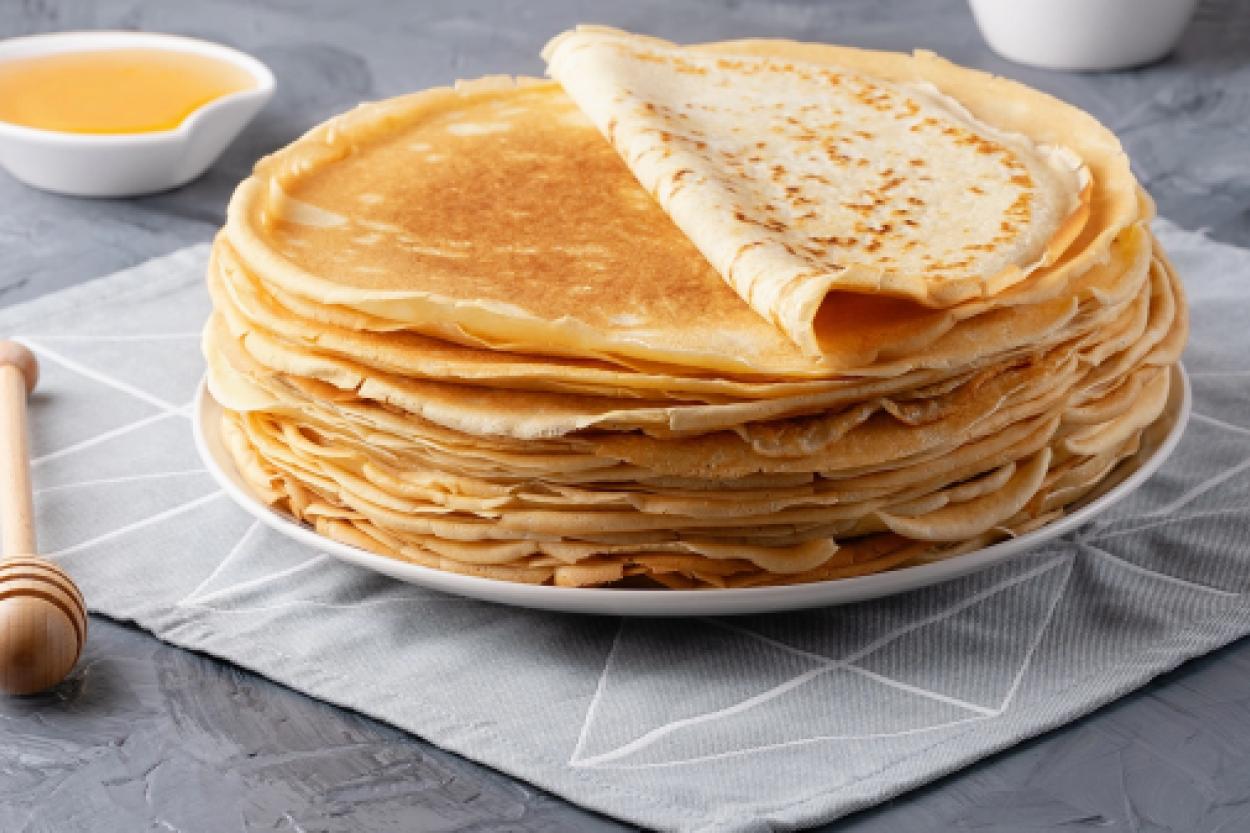 Блины рвутся и на вкус резиновые? 5 ошибок, которые портят даже идеальный рецепт