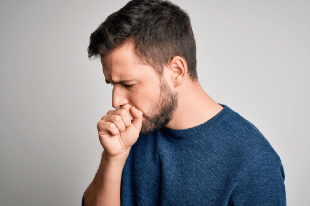 Кашель, который длится больше трех недель: стоит ли обратиться к специалисту