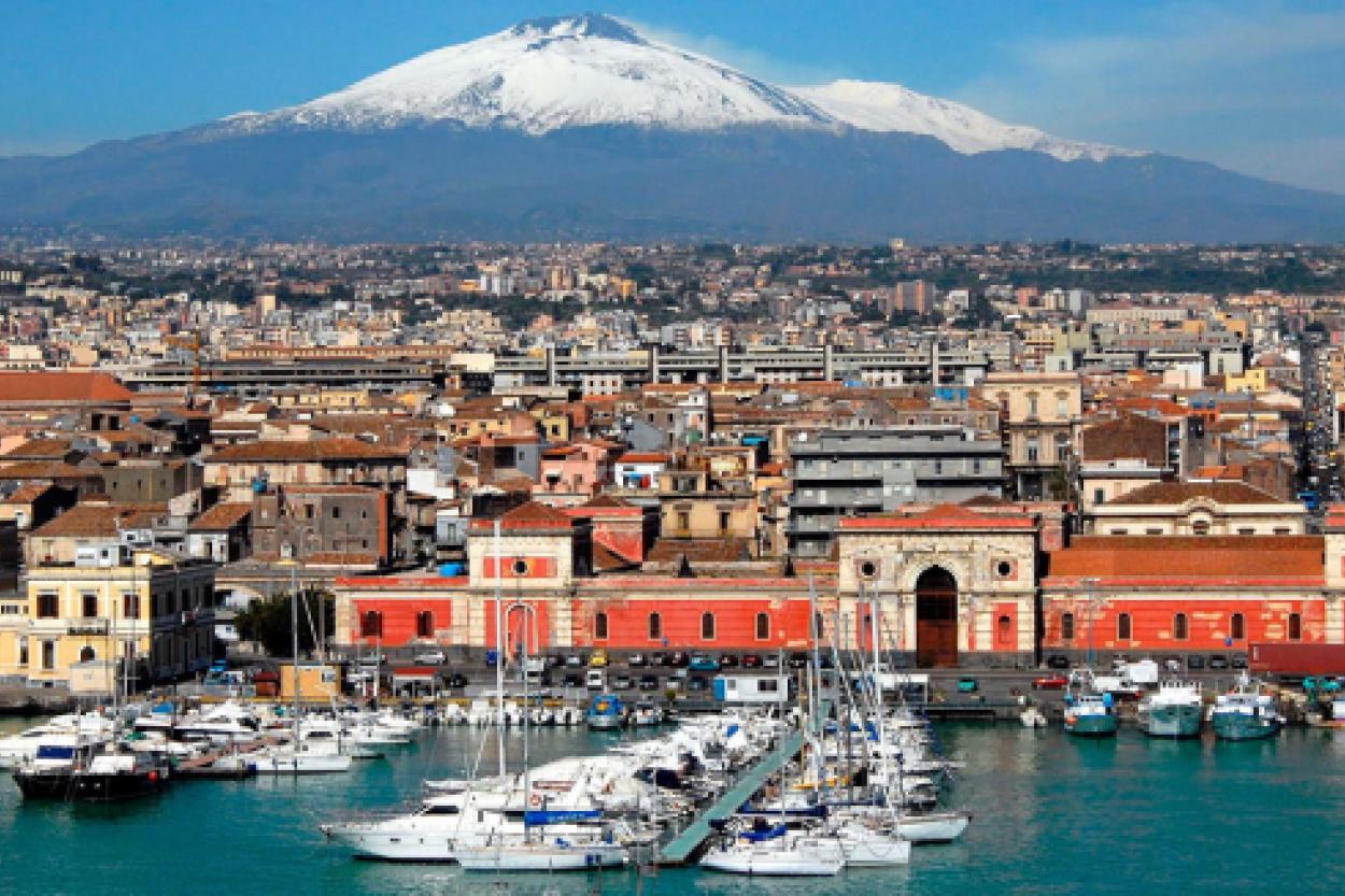 Весна в Европе: 4 удивительных направления для путешествий в марте