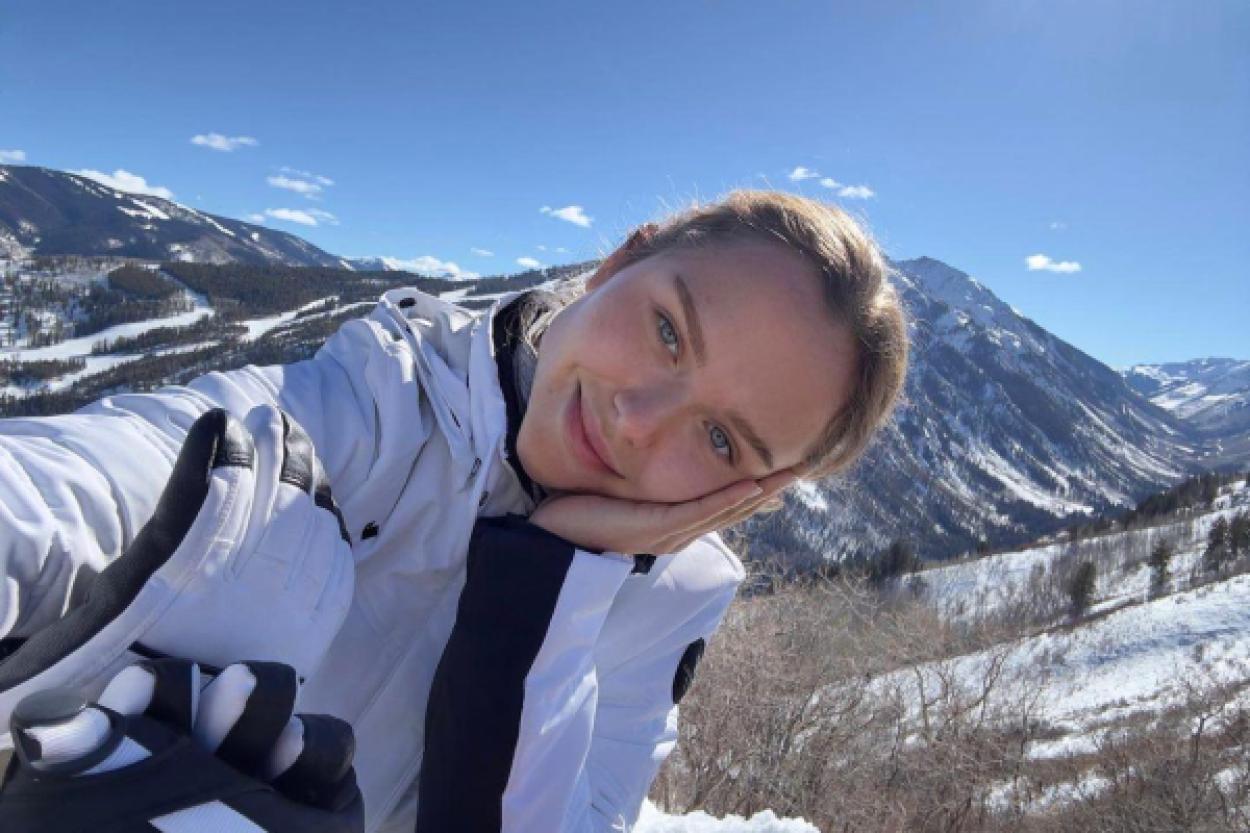 Что стоит за жалобами на 26-летнюю дочь певца Дмитрия Маликова