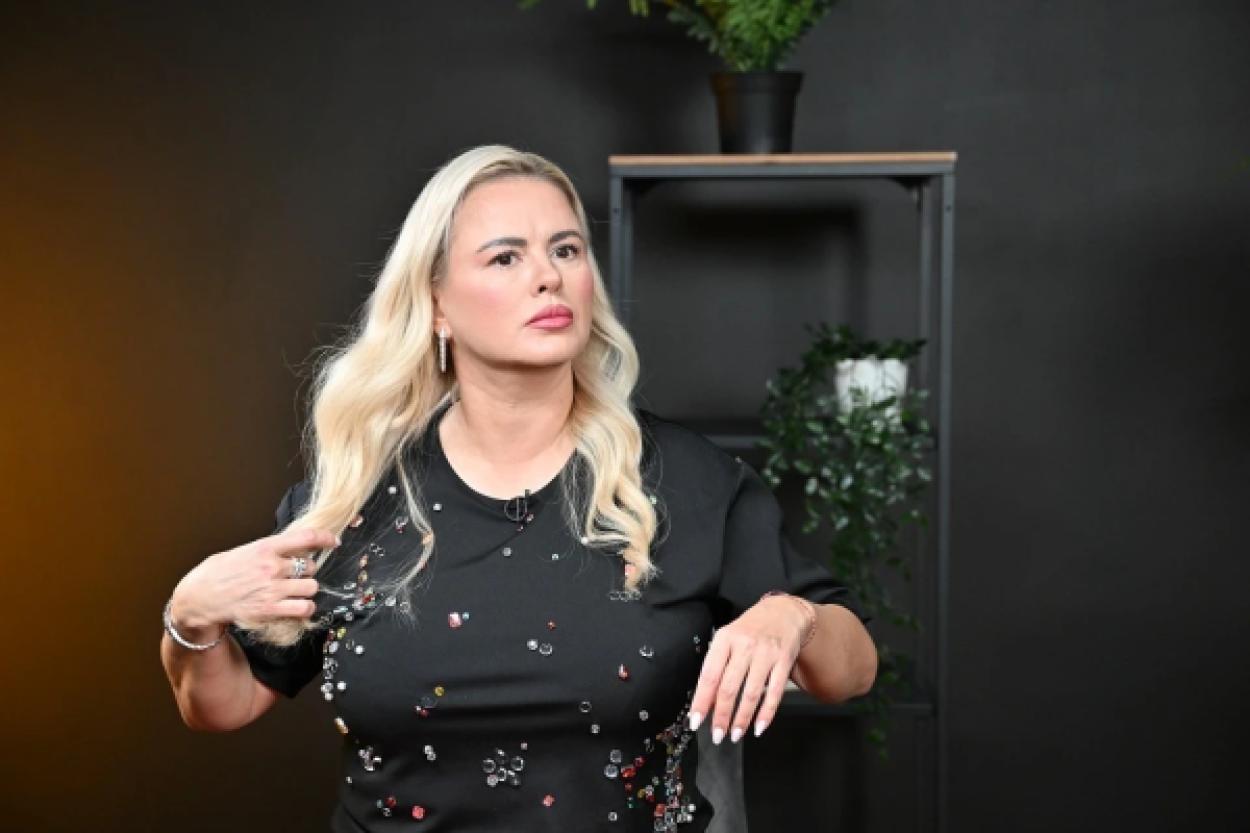 "Я никогда не была суперхудой!": Анна Семенович о своем изменившемся весе