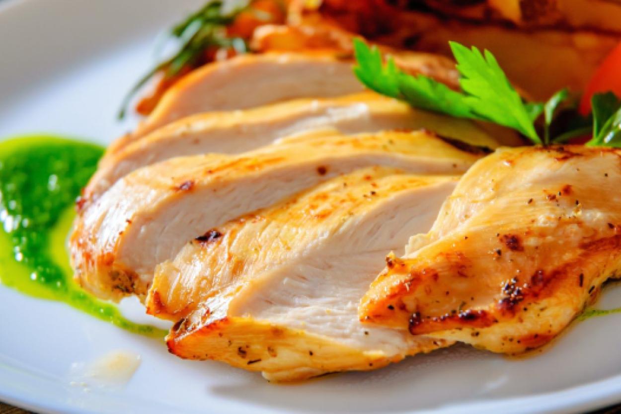 Как приготовить сочное куриное филе с помощью одного простого ингредиента