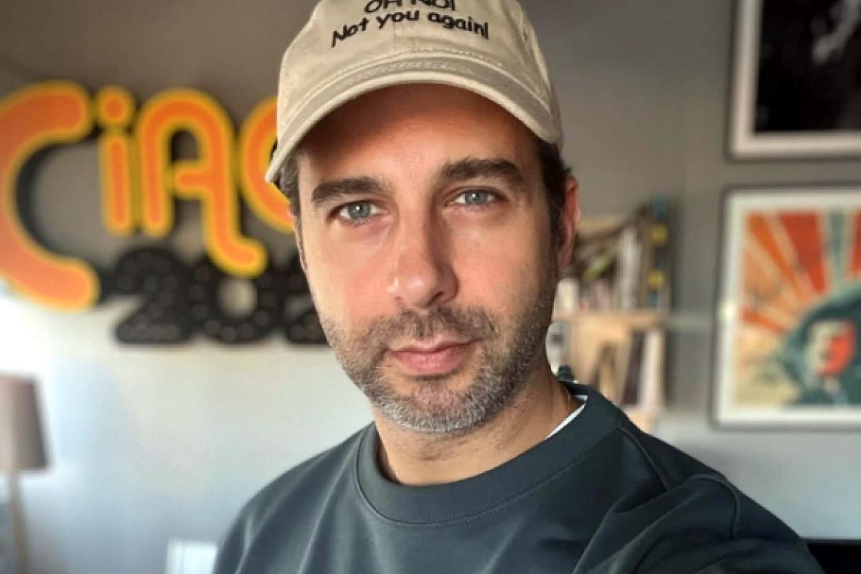 Иван Ургант делится нежными моментами с супругой в особенный день