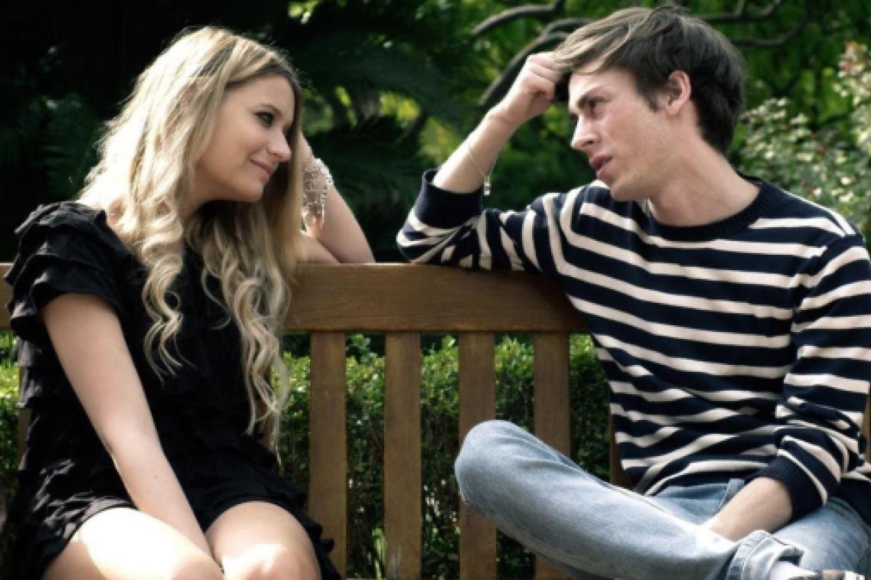 Мир офлайн-знакомств: как найти свою пару без интернета