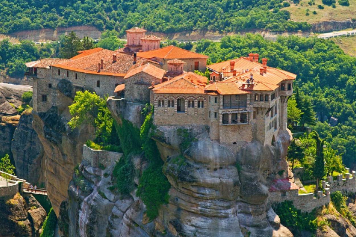 Путешествие по Греции: пять незабываемых мест для истинных ценителей