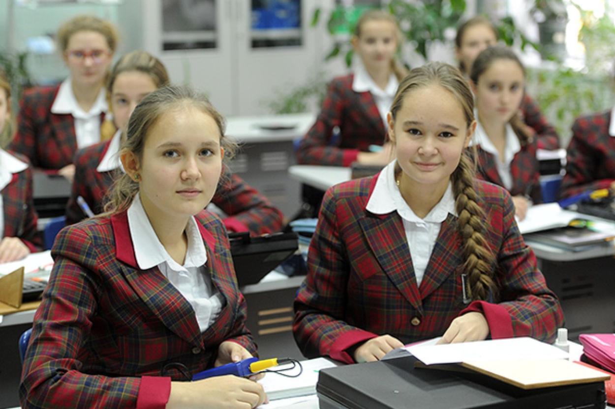 Почему девочки чувствуют себя комфортнее в школе, чем мальчики