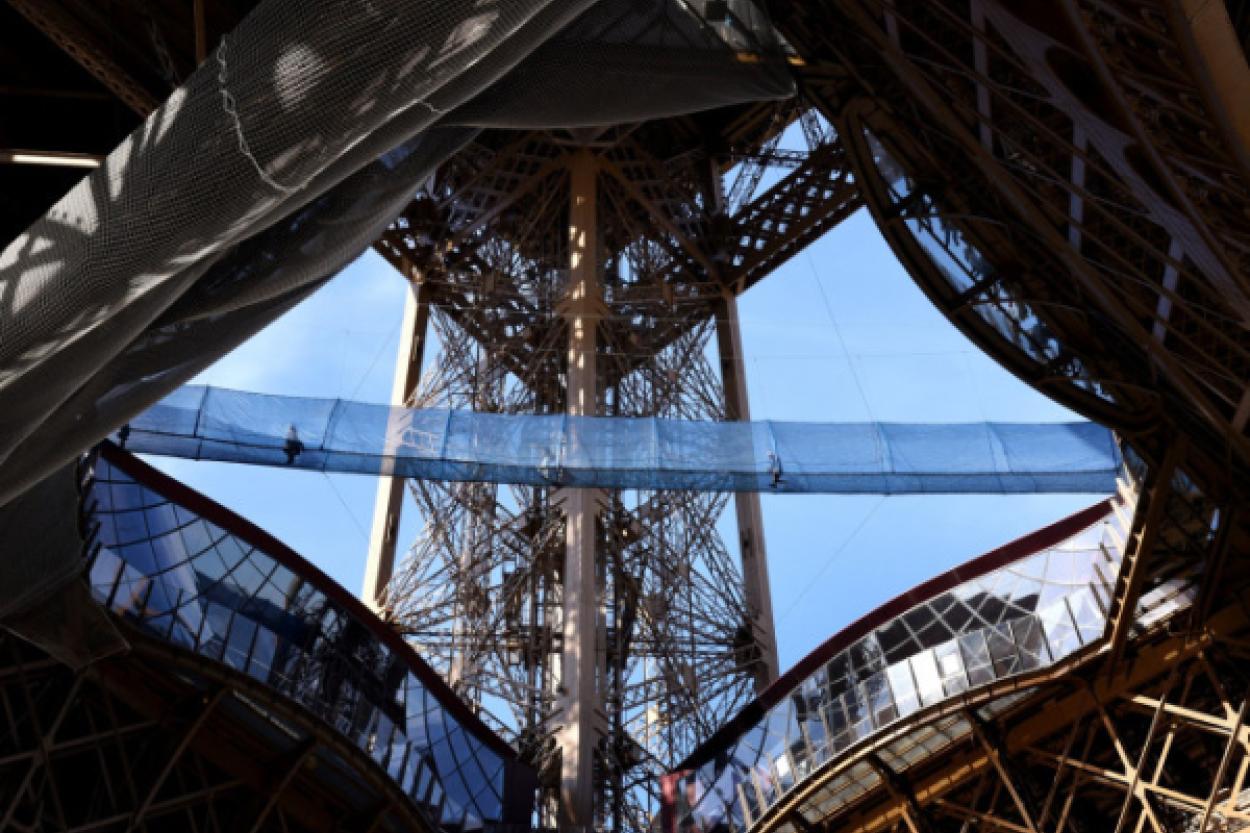 Подвесной мост у Эйфелевой башни: новые высоты для посетителей
