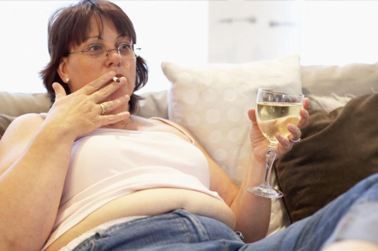 Как алкоголь влияет на фигуру: существует ли безопасная норма