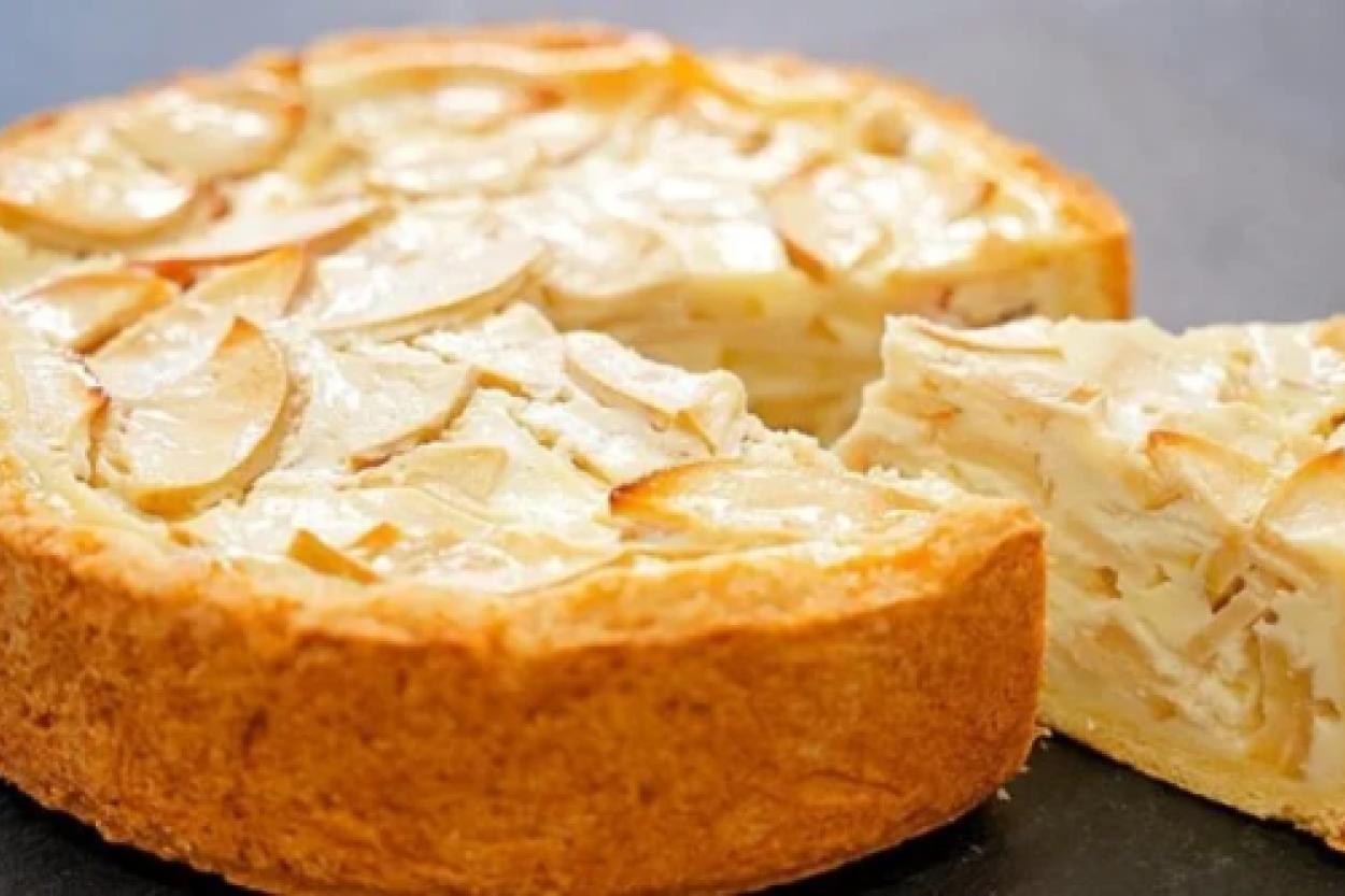 Ароматный яблочный пирог: идеальный выбор для уютного вечера