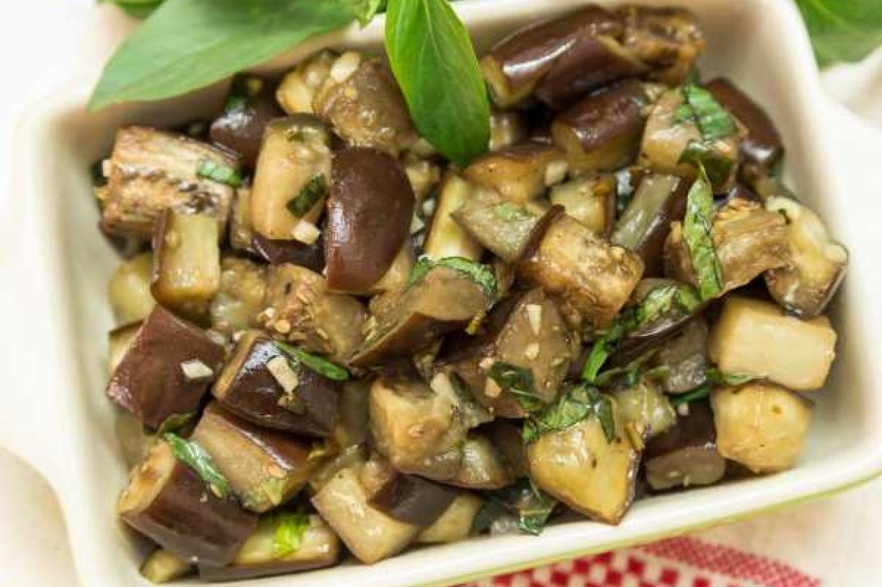 Легкая закуска из баклажанов: удивите всех своим рецептом