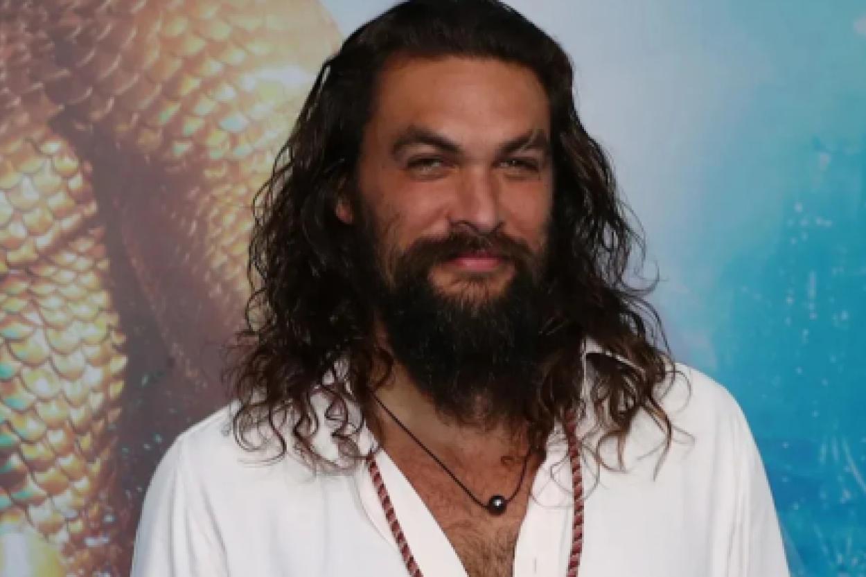 Джейсон Момоа покинул Гавайи из-за наводнения