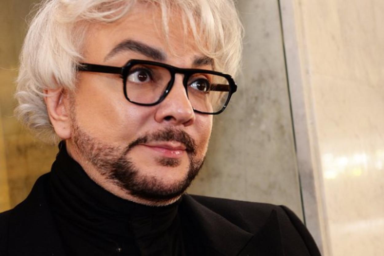 Киркоров объяснил своё курение в аэропорту