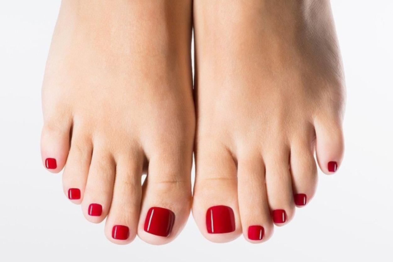 Гелевый педикюр: преимущества и важные нюансы