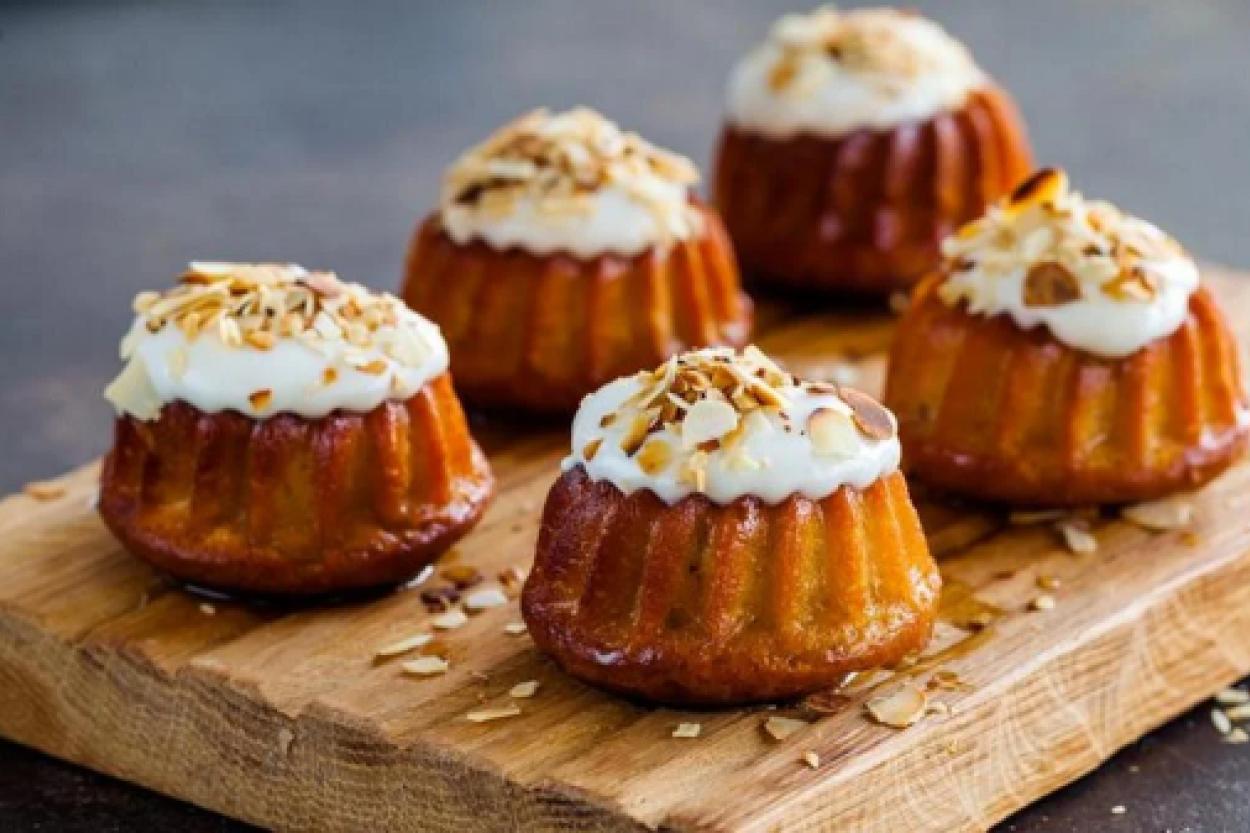 Ромовая баба: традиция трех стран