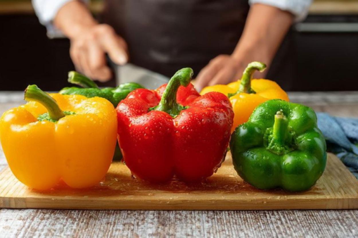 Красный или зеленый перец: какой из них полезнее для здоровья
