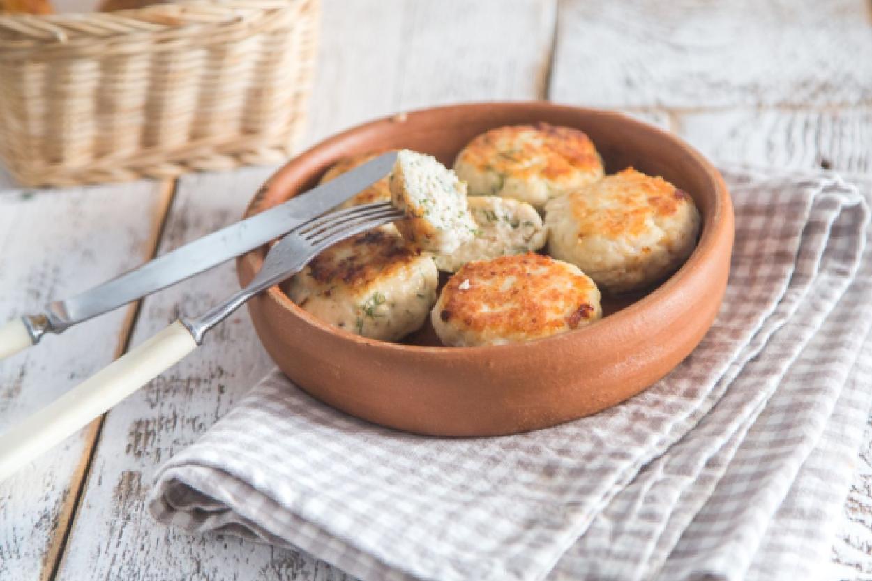 Рыбные котлеты с творогом и сыром: легкий рецепт для духовки