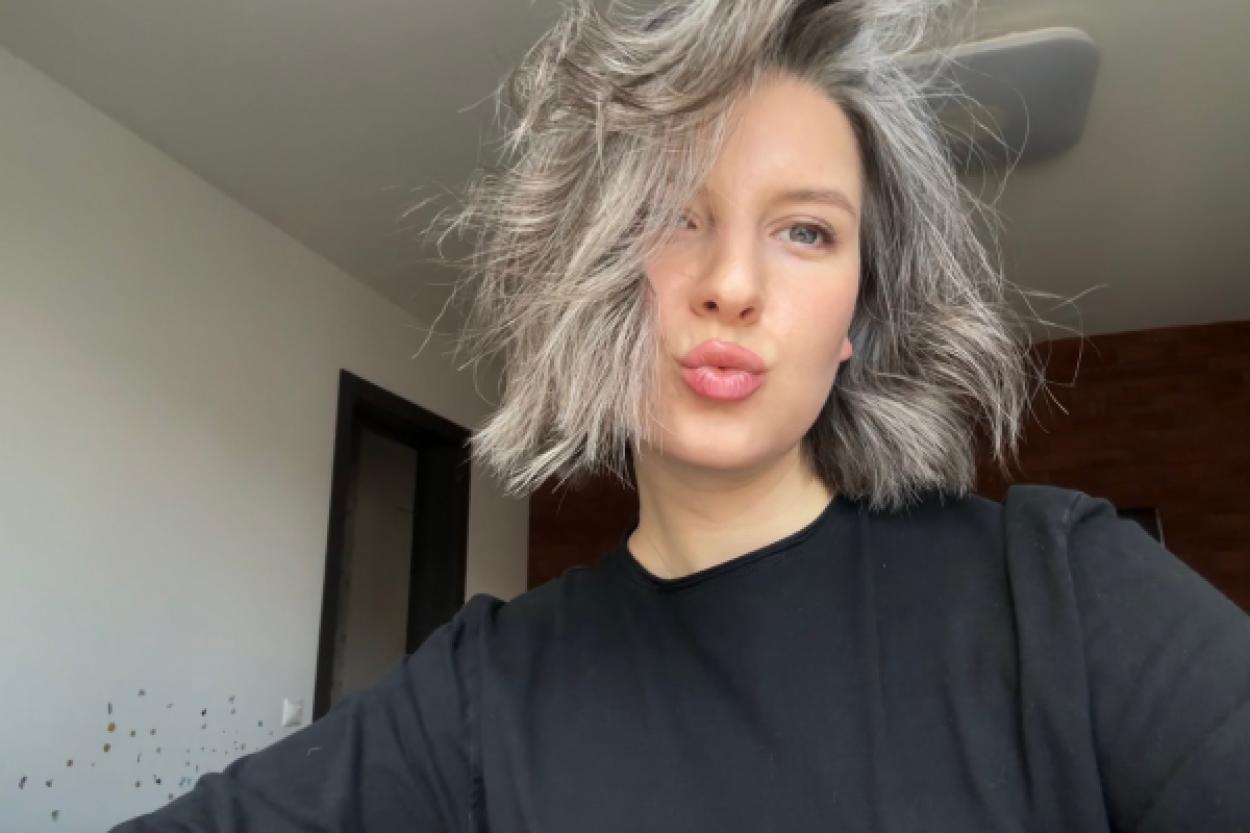 Седые волосы: принять или скрыть?