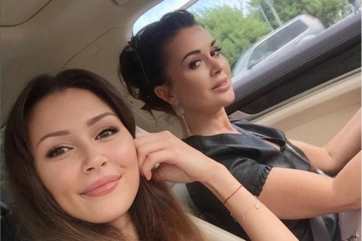 Первый день рождения сына Анастасии Заворотнюк: трогательные моменты