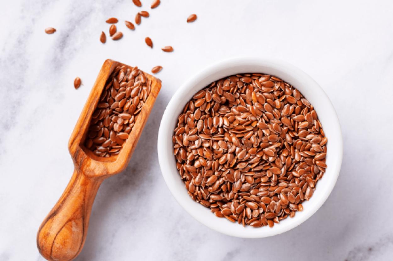 Семена льна после 40: как они влияют на здоровье женщин?