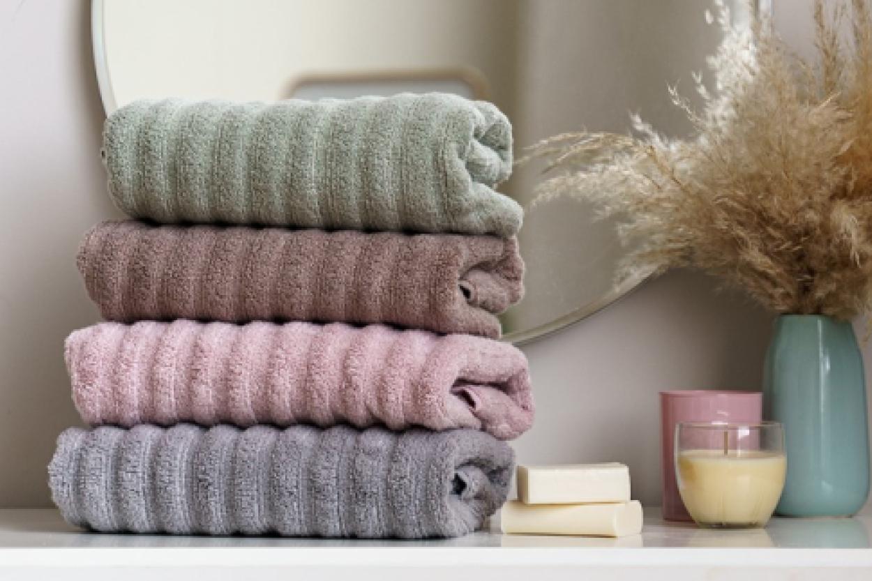 Как вернуть мягкость и свежесть жестким полотенцам без использования соды