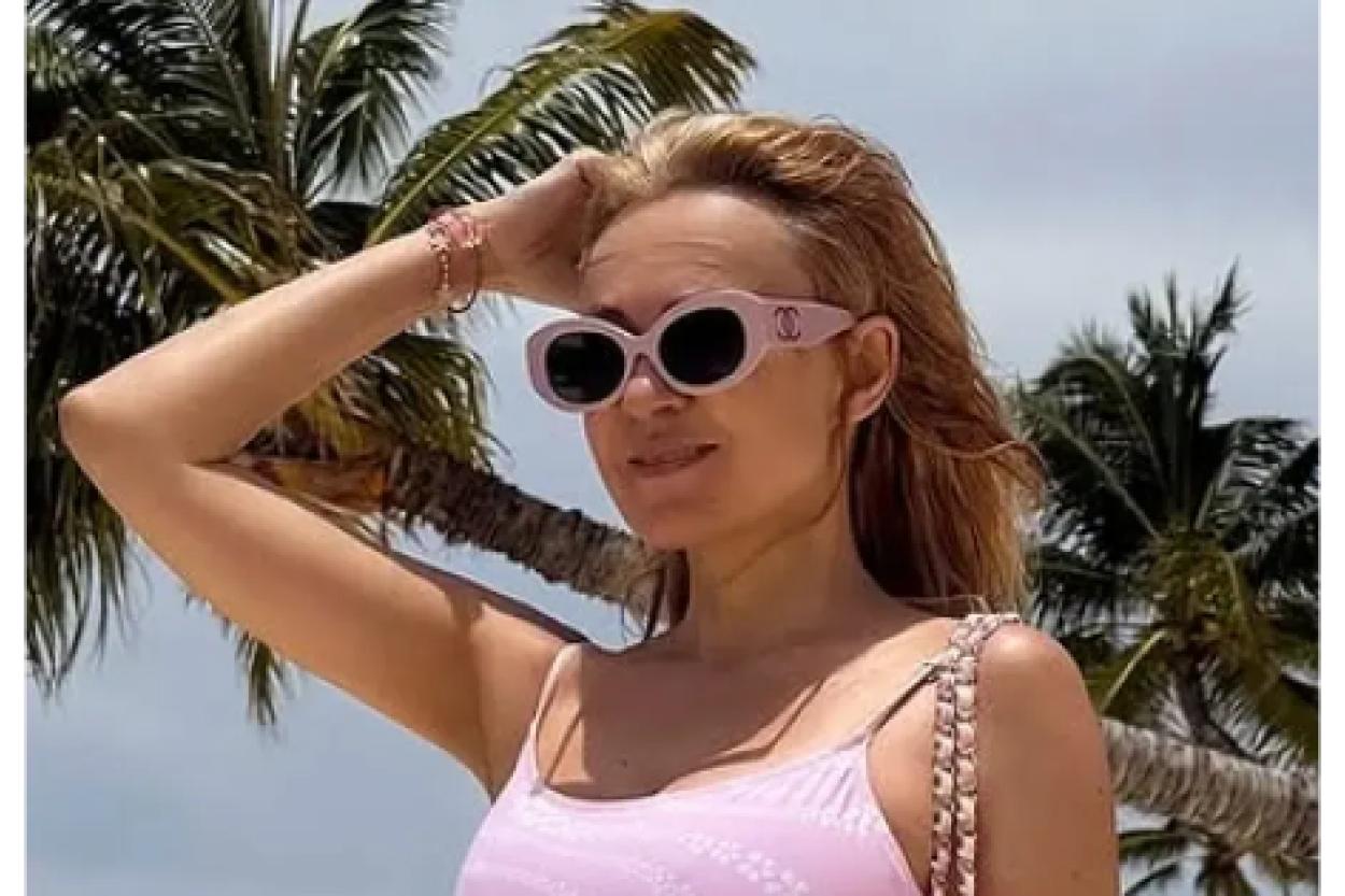 Яна Рудковская отвечает на критику хейтеров: «У меня нет молодильных яблок»