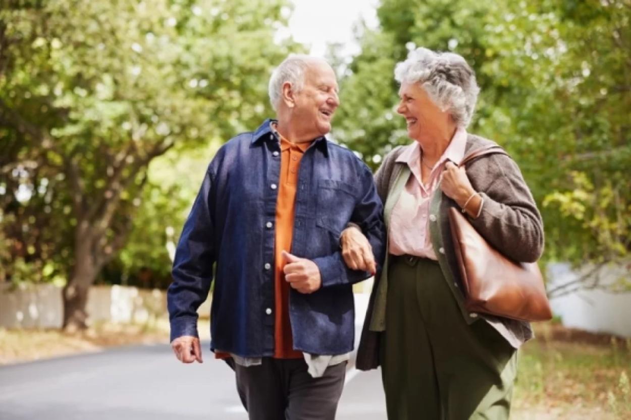 Биомаркеры долголетия: что кровь может рассказать о шансах дожить до 100 лет