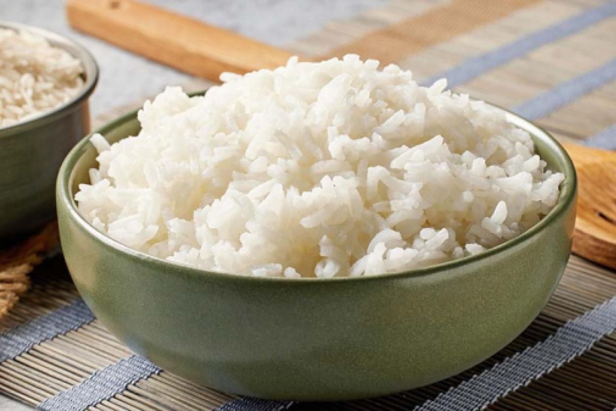 Секреты идеального риса: почему промывание — это ключ к кулинарному успеху